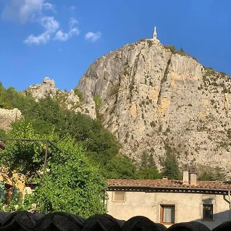 Agreable Maison De Village. Castellane Exterior photo