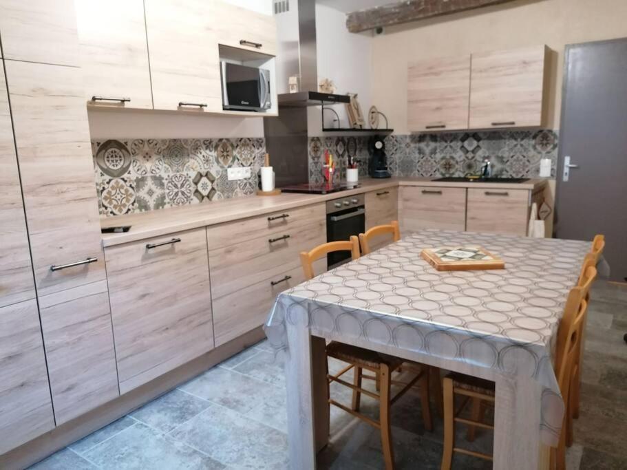 Agreable Maison De Village. Casa de Férias